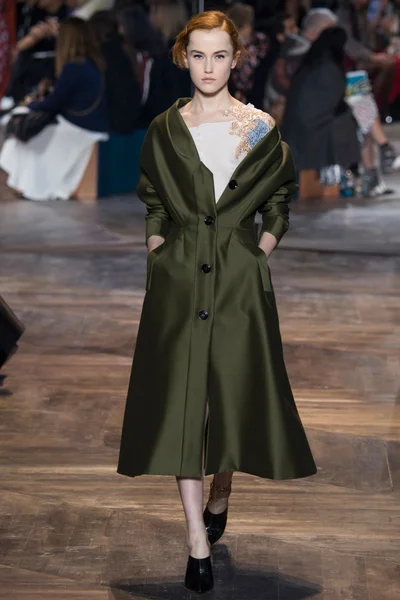 Look 39